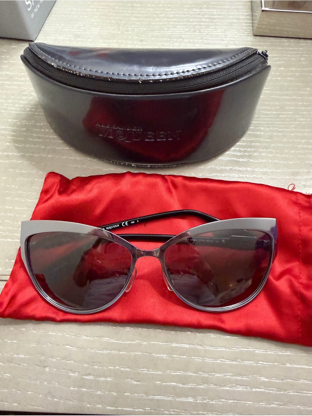 Authenticated Alexander McQueen Women or Men Cat Eye Sunglasses Silver Lenses